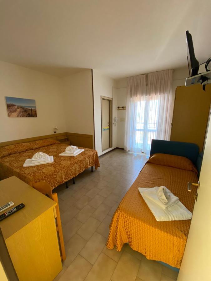 Hotel Granada Cattolica Exterior foto