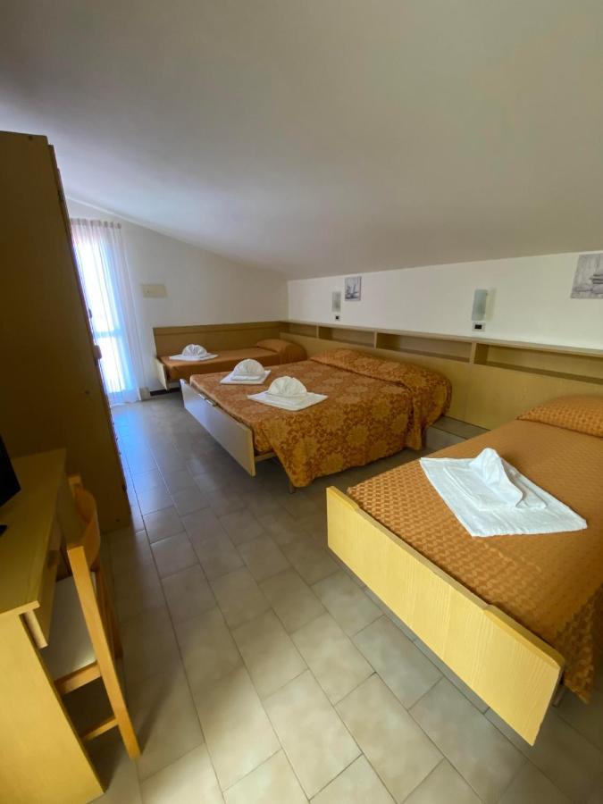 Hotel Granada Cattolica Exterior foto