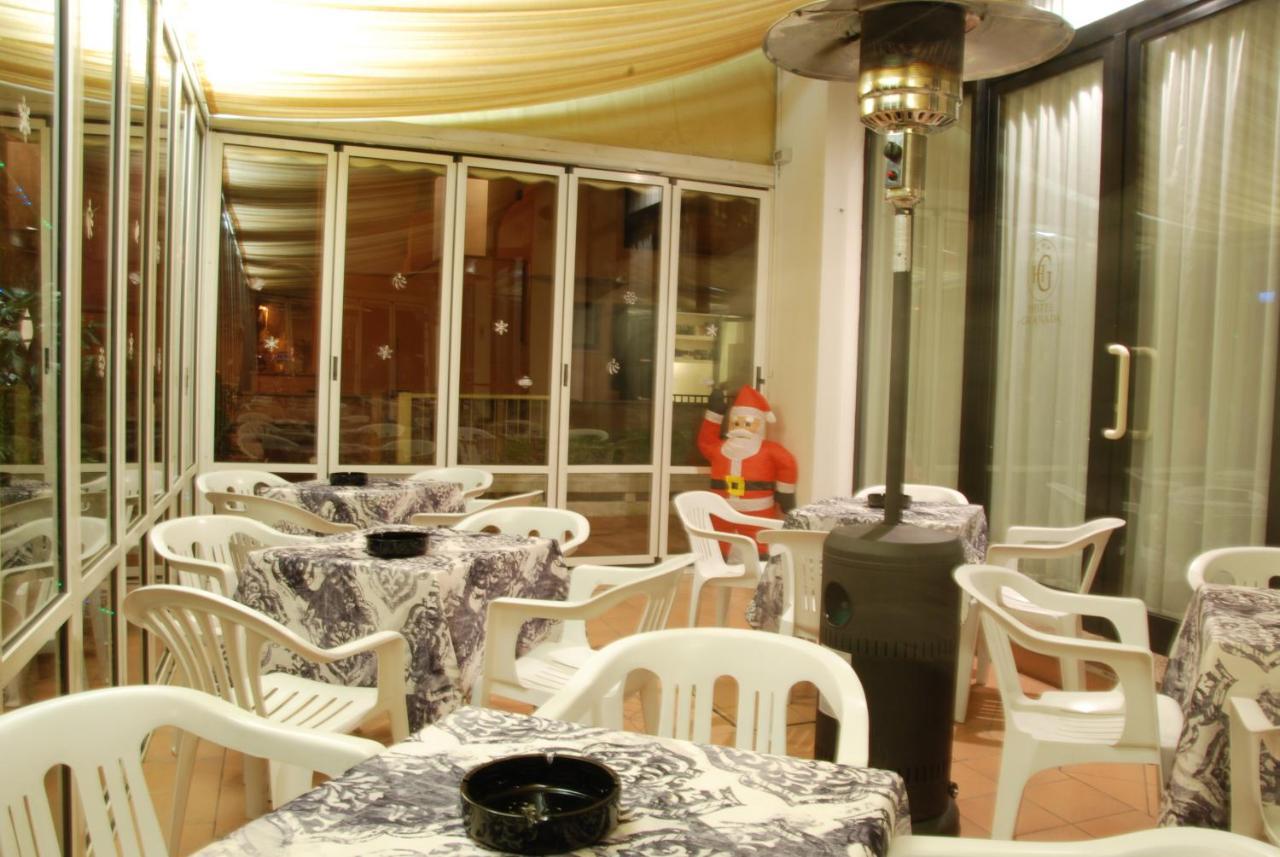 Hotel Granada Cattolica Exterior foto